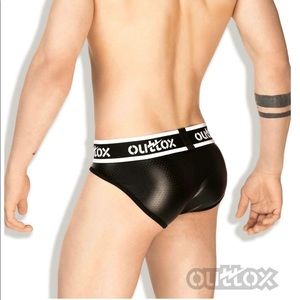 Outtox Black Regular Rear briefs. BR142-90-Small